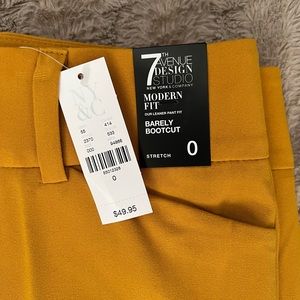 New York & Co Slacks - Barely Boot Cut Size 0 NWT Stretch - Yellow/Gold